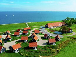 Group Accommodation 50 m From the Oosterschelde