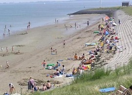 Group Accommodation 50 m From the Oosterschelde