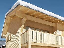 Vibrant Apartment near Ski Slopes in Brand