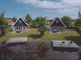 Houses and Group Room, Close to Nature Reserve