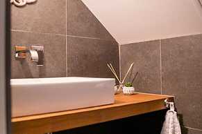 Holiday Home in Alphen-chaam With Terrace