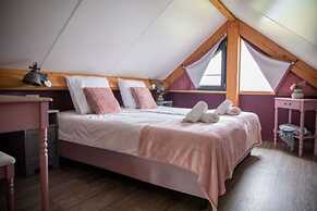 Holiday Home in Alphen-chaam With Terrace