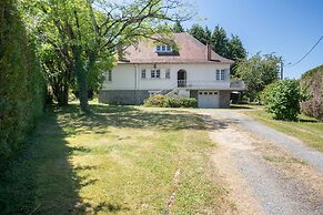 Quaint Holiday Home With Garden