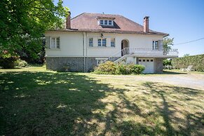 Quaint Holiday Home With Garden