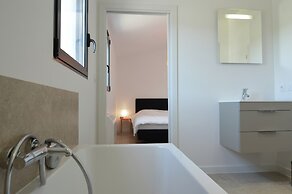 Villa in Malaucene With Private Pool