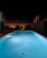 Villa in Malaucene With Private Pool