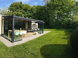Modern Bungalow Near Lake Veere