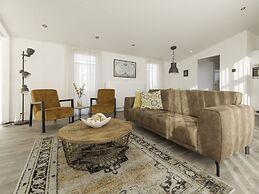 Modern, High-quality Chalet With Wifi Near the Oosterschelde