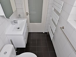 Detached Villa Near Lake Veere