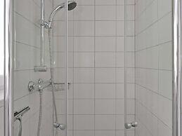 Detached Villa Near Lake Veere