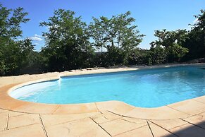 Hillside Villa With Pool, Joyeuse