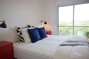 Hillside Villa With Pool, Joyeuse