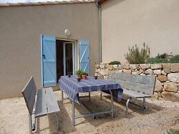 Hillside Villa With Pool, Joyeuse