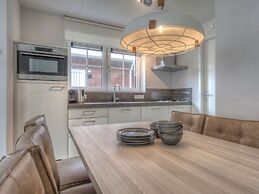 Luxurious, Stately Villa With Washing Machine, on a Holiday Park, Beac