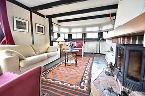 Spacious Mansion With Meadow View in Bruinisse