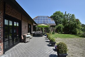 Spacious Mansion With Meadow View in Bruinisse