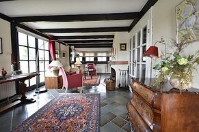 Spacious Mansion With Meadow View in Bruinisse