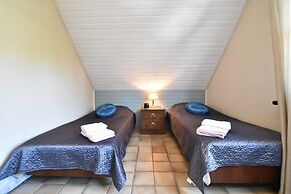 Spacious Mansion With Meadow View in Bruinisse