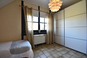 Spacious Mansion With Meadow View in Bruinisse