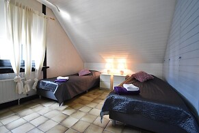 Spacious Mansion With Meadow View in Bruinisse