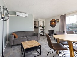 Cozy Chalet in Hoge Hexel