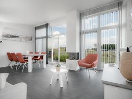 Nice Chalet with Fireplace near Oosterschelde