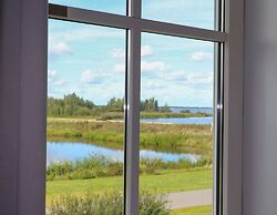 Luxury Villa with Sauna & Hot Tub at Lake