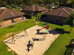 Spacious Farmhouse with Barbecue near Veluwe