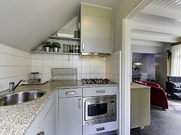 Attractive Holiday Home with Large Garden near Zwolle