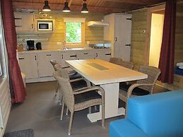 Bungalow With Terrace, not far From Assen