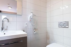 Luxury 8-person Wellness Villa With Sauna