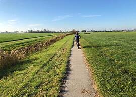 Idyllic Rural Home With Bikes