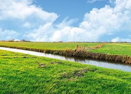 Idyllic Rural Home With Bikes