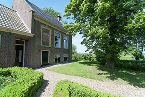 Idyllic Rural Home With Bikes