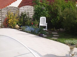Holiday Home Folleville Near Asterix Park