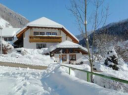 Apartment in Brandenberg With Terrace
