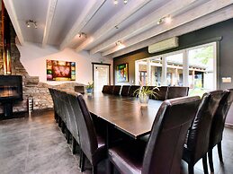 Villa With Heated Outdoor Pool and Sauna