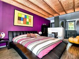 Villa With Heated Outdoor Pool and Sauna