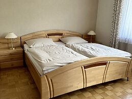 Apartment With 2 Rooms in Lirstal