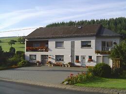 Apartment With 2 Rooms in Lirstal