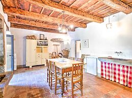 Holiday Home in San Godenzo With Garden