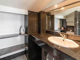 Inviting Chalet in Westouter With Garden