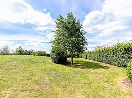 Inviting Chalet in Westouter With Garden