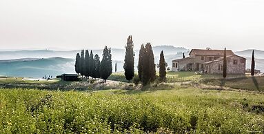 Farmhouse in Arbia Asciano With Pool