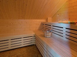 Heritage Holiday Home in Ovifat With Sauna
