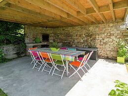 Rustic Retreat, Ovifat