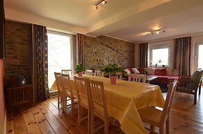 Apartment in Halenfeld-amel With Terrace