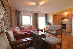 Apartment in Halenfeld-amel With Terrace