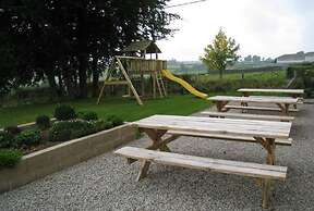 Apartment in Halenfeld-amel With Terrace