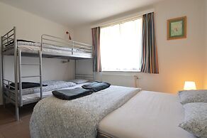 Apartment in Halenfeld-amel With Terrace